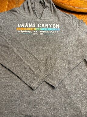 Long-sleeve, gray Grand Canyon T-shirt